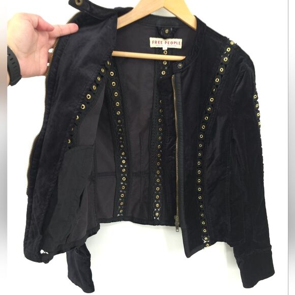 Free People Margot Black Velvet Jacket Lace Inset Grommets Regency Core Zip Up - Picture 4 of 16